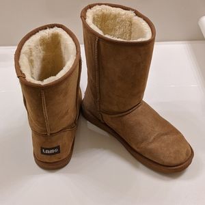 Lamo boots